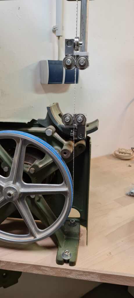 8721 DG 157 szalagfűrész