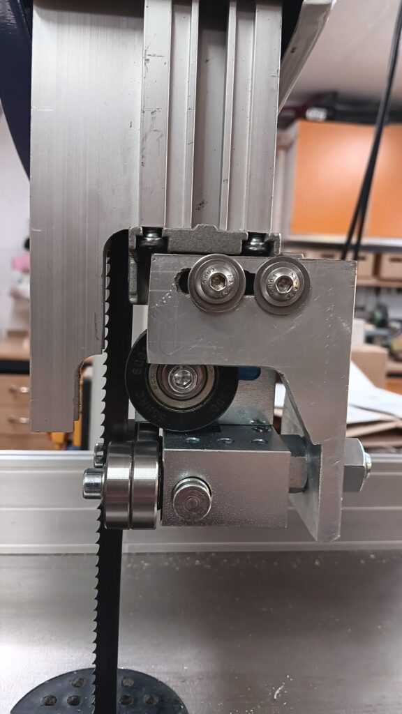 Scheppach HBS 300 szalagfűrész